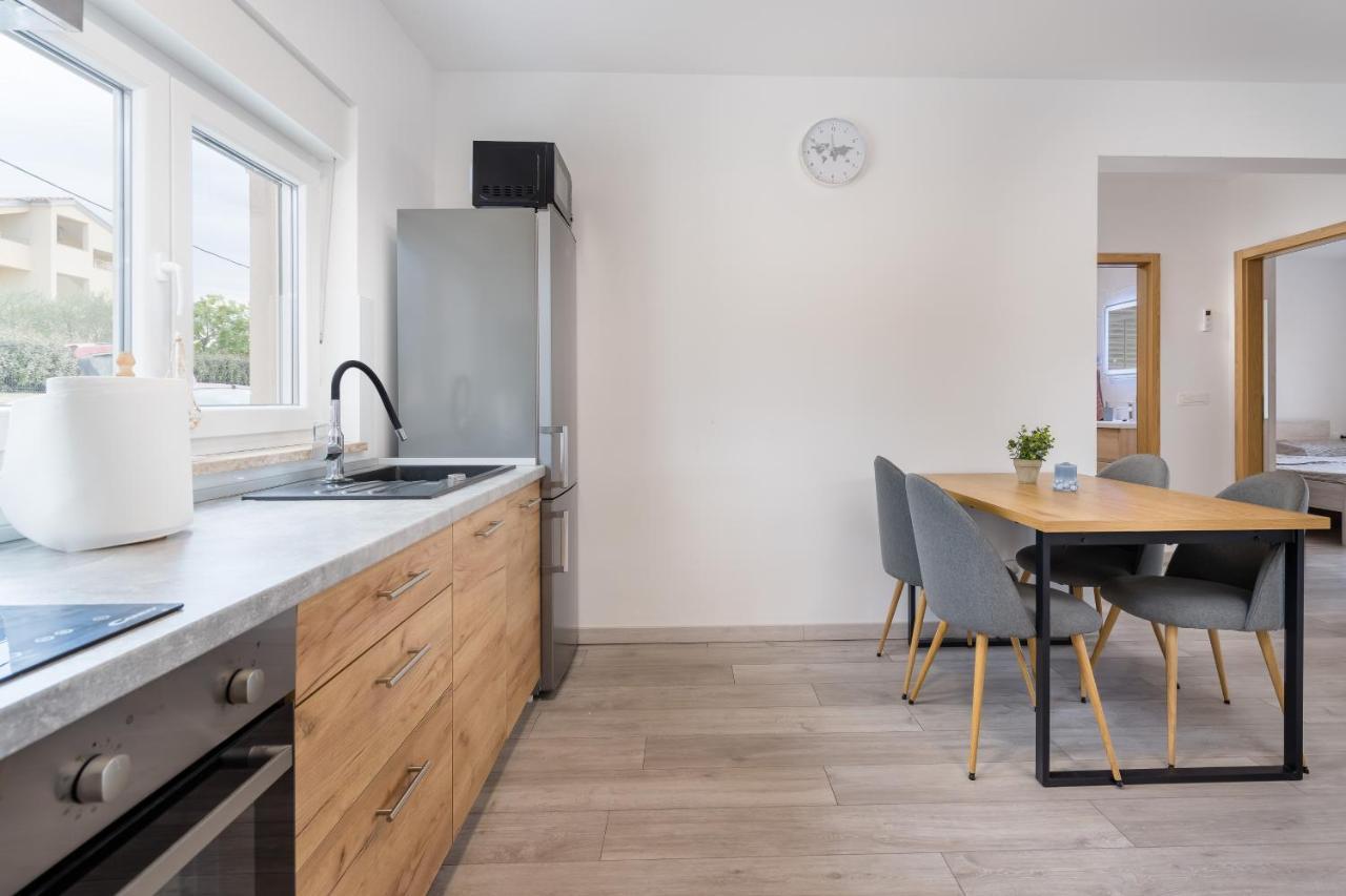 Apartmani Villa Ruby Linardići Eksteriør bilde