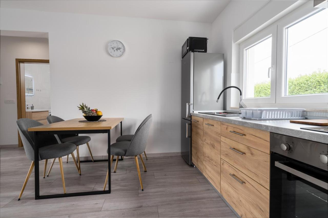 Apartmani Villa Ruby Linardići Eksteriør bilde